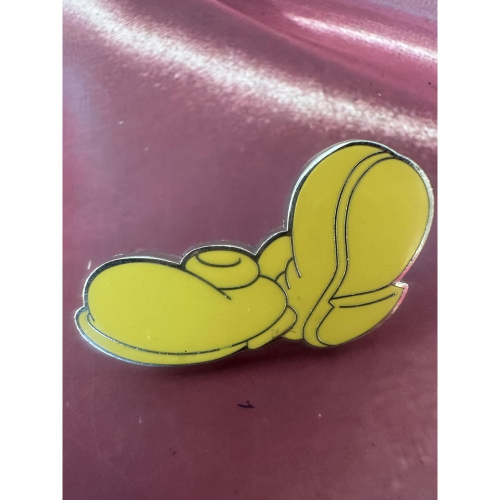 Disney Hidden Mickey Series Mickey Mouse Yellow Shoes‎ Pin 2017 Authentic Parks